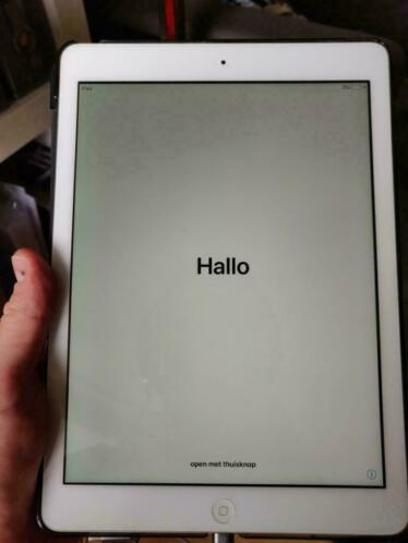 iPad Air 1 (2013) 16GB voor onderdelen of reparatie