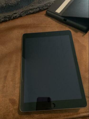 iPad air 128GB black space grey