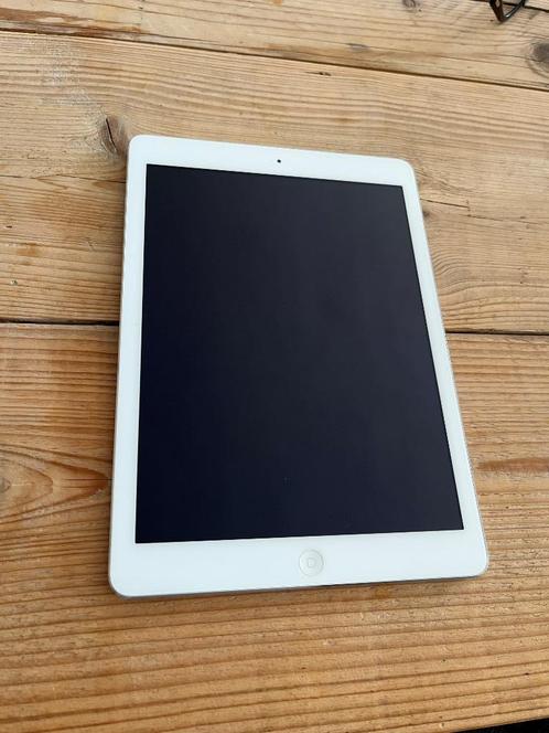 iPad Air (1e gen) 32GB Wi-Fi 9.7-inch