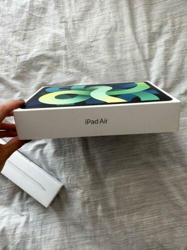 Ipad Air (4th generation) 64GB Wifi INCL. CASE AND APPLE PEN