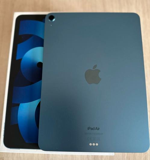 IPad Air 5 M1 chip incl doos en garantie aankoop ,,