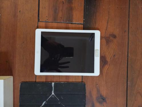 iPad Air wifi 32gb model A1474