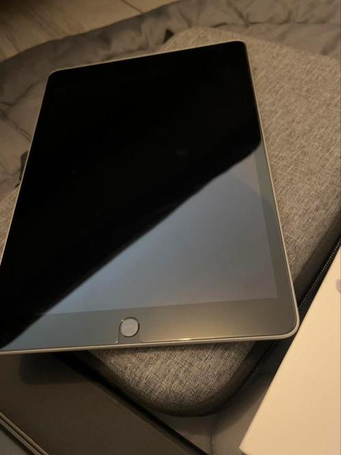 iPad Apple 2021 - 9th 64GB Wi-Fi Silver incl. pen