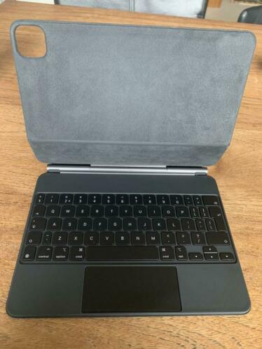 Ipad magic keyboard 11-inch