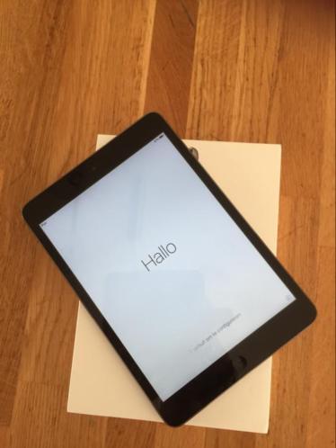 iPad mini, 16 GB met doos en lader ALS NIEUW