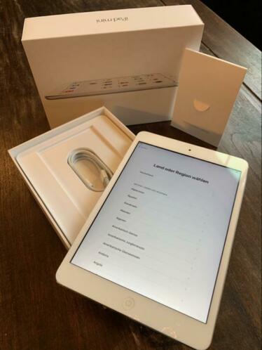 iPad mini 16GB wit in nieuwstaat. Geen beschadigingen