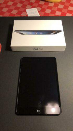 iPad mini 16GB zwart met hoesje