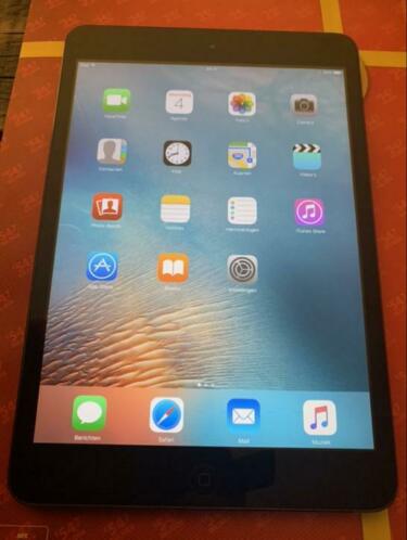 iPad mini 2 16gb iOS 12.4.3 incl oplader
