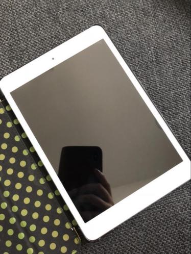 iPad Mini 2012 Silver 64GB  Isaac Mizrahi NY cover hoes