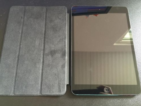 ipad mini wifi 16gb black with original black smart cover