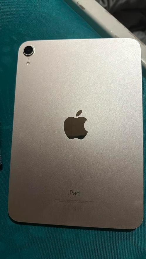 iPad mini6 met een lange kras