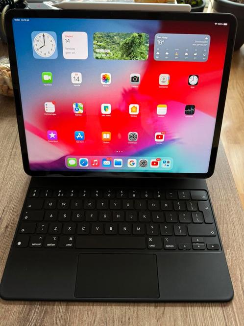 iPad Pro 12.9 512GB perfect met Magic KeyboardApple pencil