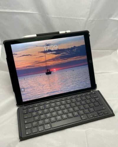 Ipad Pro 12.9 (A1652)128GB WiFi4G Logitech keyboardPencil