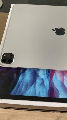 iPad Pro 12.9 inch (2020) Zilver met 23 maanden garantie