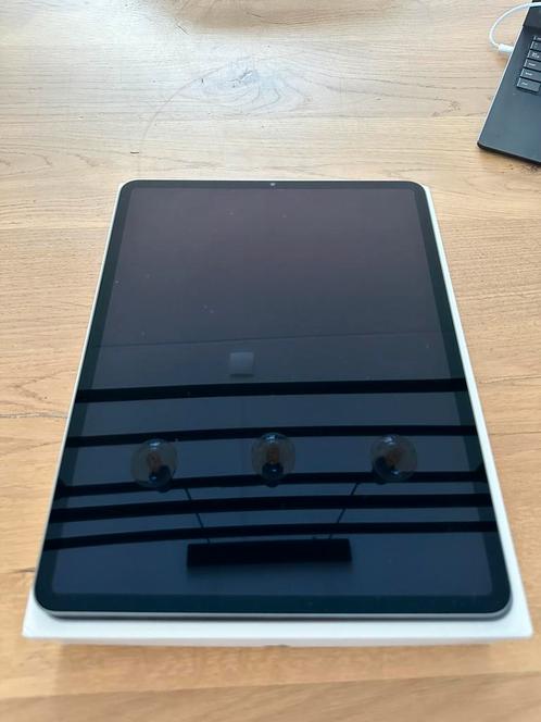 iPad Pro 12.9 inch WiFi 512GB krasvrij half jaar oud