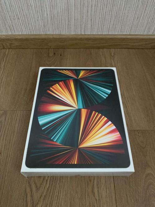 iPad Pro 1TB 12.9-inch (5th Generation) Wi-Fi (Silver)