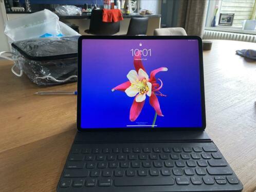 iPad Pro 2018 12,9 inch (64 Gb) met Smart Keyboard folio