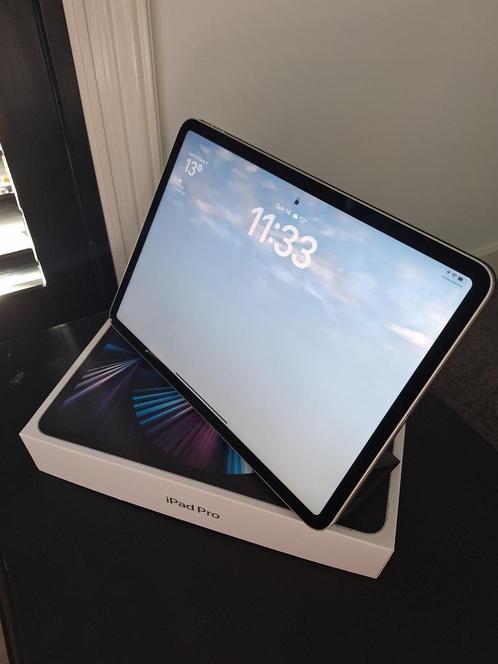 iPad Pro 2021 met accessoires