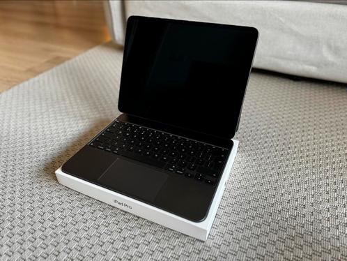 iPad Pro (2024) 13 inch 256GB (WiFi)  Magic Keyboard