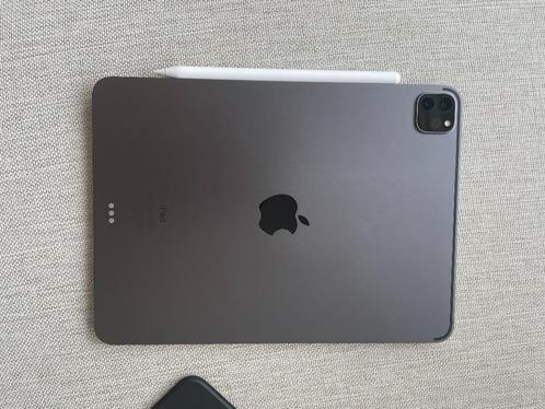 iPad Pro 256GB (2020) met Magic Keyboard and Apple Pencil (2