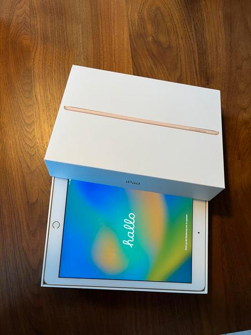 iPad topconditie A1822 kleur goud