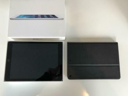 iPad vijfde generatie 32GB plus Gecko hoes als nieuw