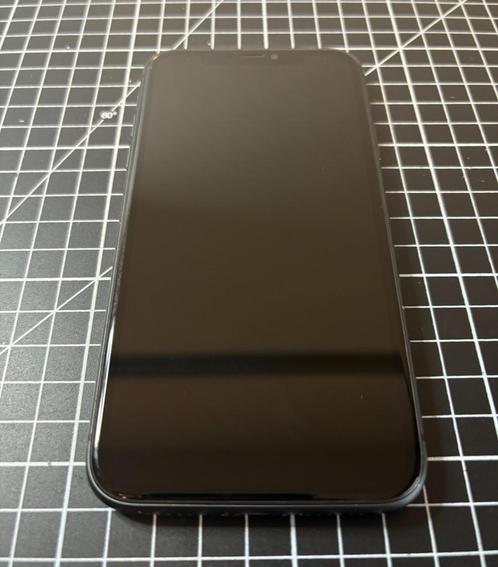 iPhone 11, 64GB, zwart met originele doos en kabel