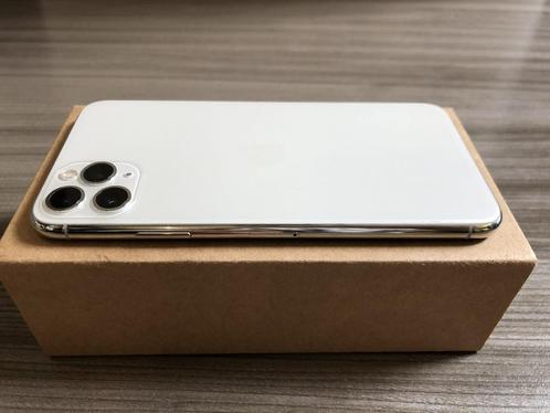 iPhone 11 Pro goud 64 Gb 74 batterij nette staat