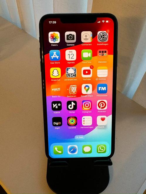 iPhone 11 Pro Max 64 GB Space Gray