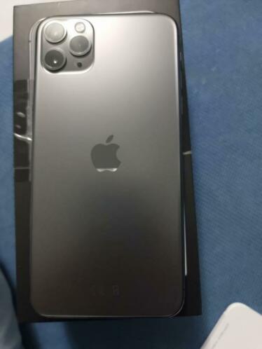 iPhone 11 Pro Max 64GB in Nieuwstaat met garantie.