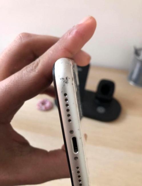 Iphone 11 sim lock scherm is kapot en de achterkant ook 80