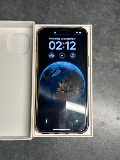 Iphone 15 Plus pink nieuw met doos 100 batterij capaciteit
