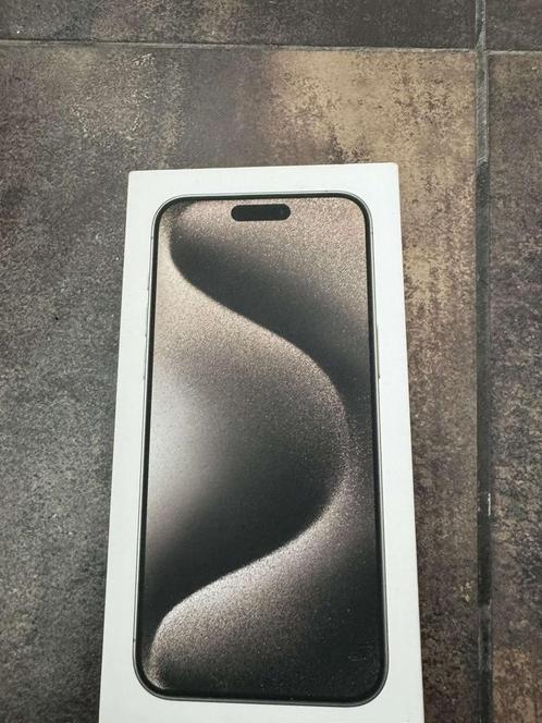 iPhone 15 Pro Max Natural Titanium