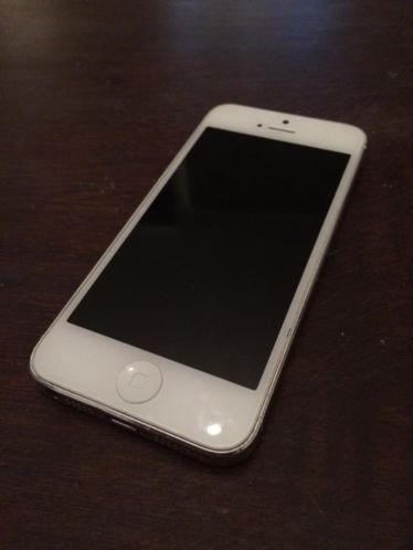 iPhone 5 16 GB 