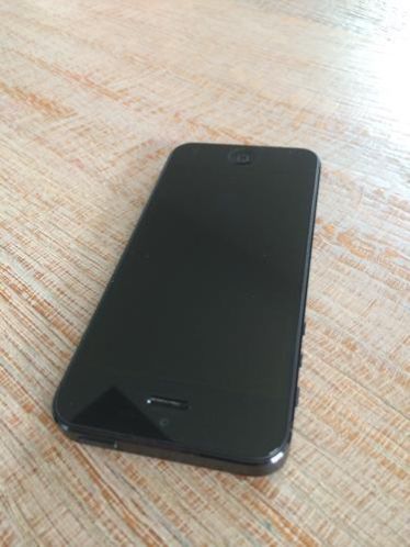 iPhone 5 16gb zeer goede staat refurbished