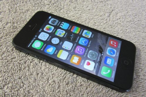 iPhone 5 16GB Zwart Simlockvrij Z.G.A.N.