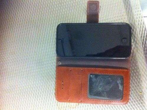 Iphone 5 incl. lederen boekhoesje te koop