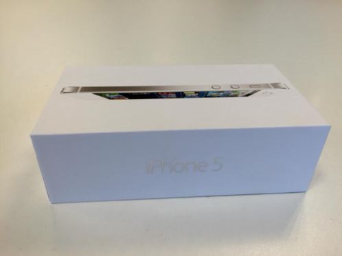 iPhone 5 wit 16 GB (incl. Alle toebehoren)