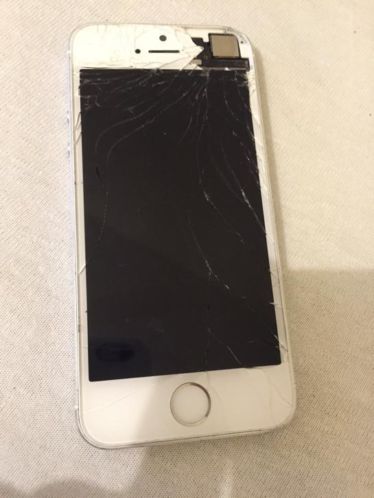 Iphone 5C scherm gebroken 100 euro 