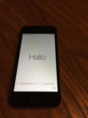 iPhone 5s space Grey
