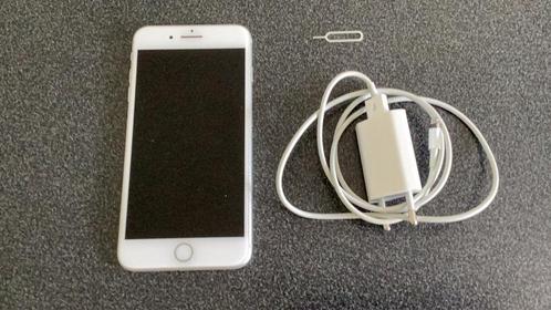 iPhone 7  64 GB witte voorzijde, zilver achterzijde.