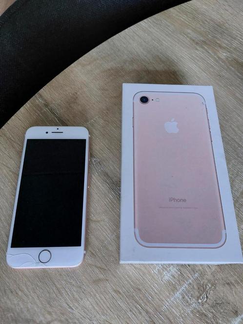 Iphone 7 roze 32GB met kleine barst buiten beeld, werkt 100