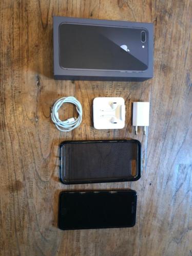 iPhone 8 plus 64 GB in perfecte staat (2,5 jaar garantie)