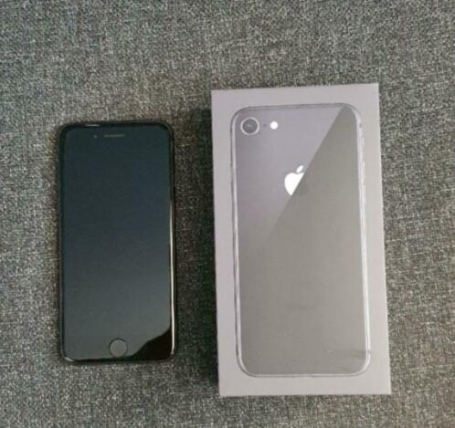 iPhone 8 Space Gray (64GB)