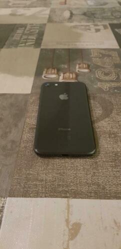 Iphone 8 zwart met 64 GB, echt zo goed als nieuw