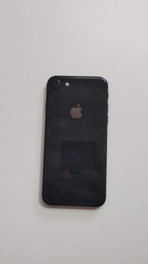 Iphone 8S, 64 GB, with case