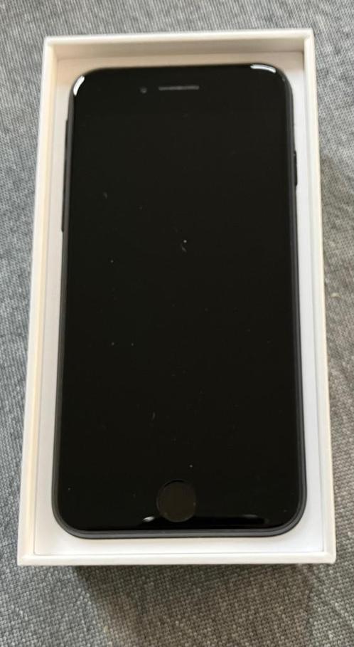 iPhone SE 2020 64 GB