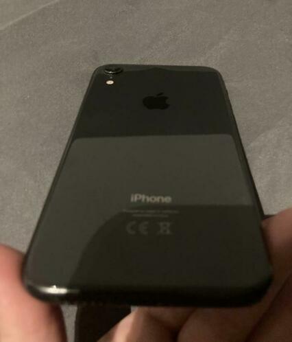 iPhone XR BLACK 64GB