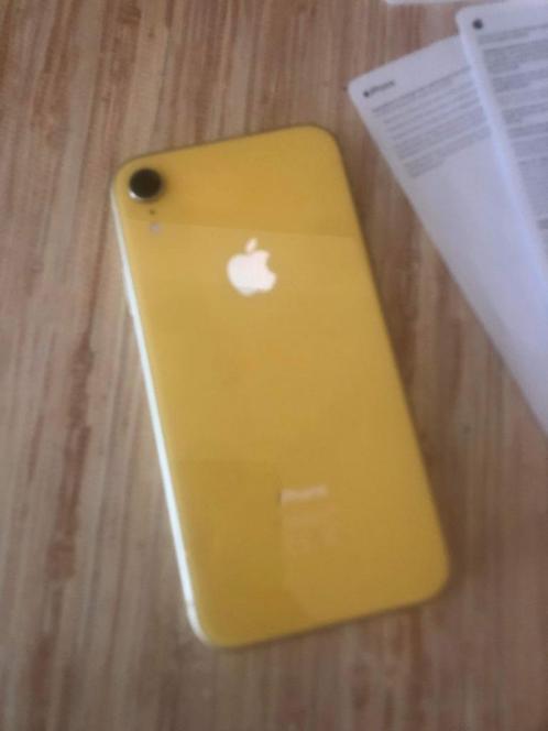 IPhone XR geel