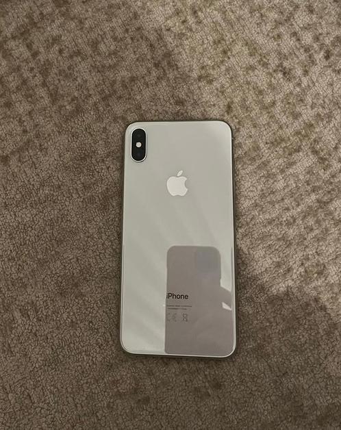 iPhone XS Max  64GB  Silver